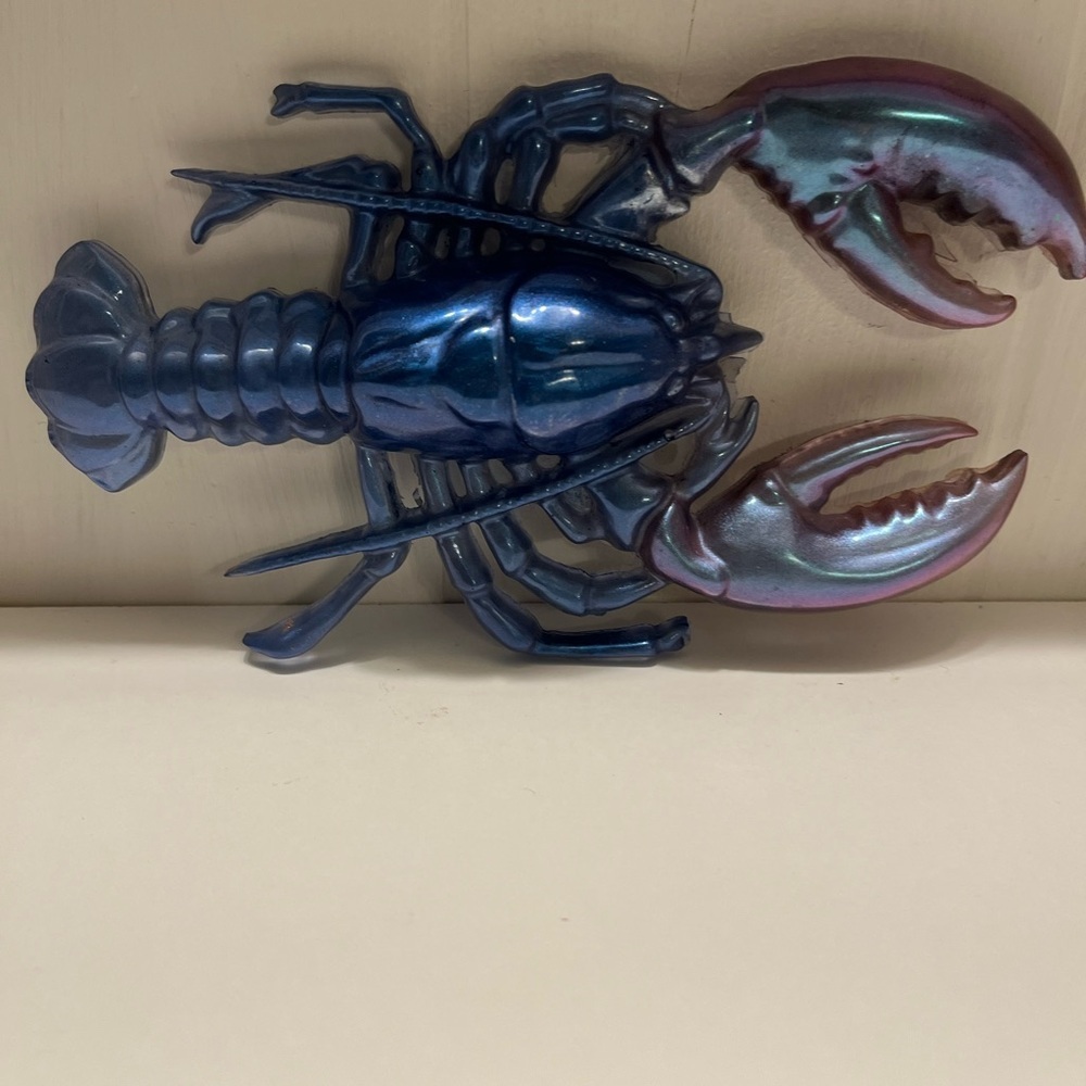 Handmade Resin Lobster 7.5”x 4.4” - Picture 3 of 4